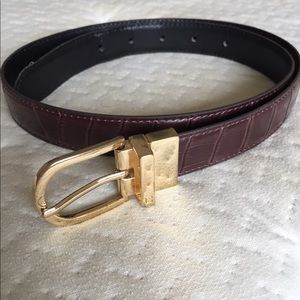 Belt. Size small. Two sides